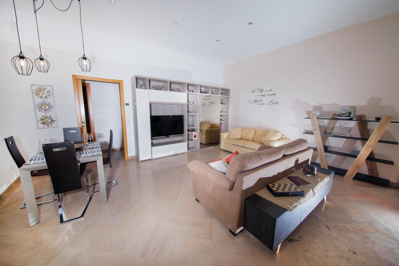 Suite Gaia Bari Exterior photo