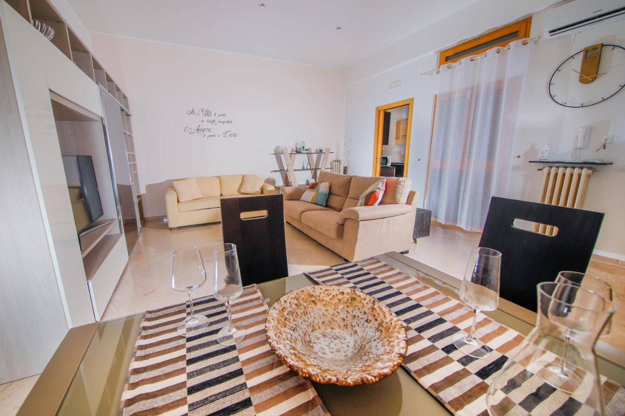 Suite Gaia Bari Exterior photo