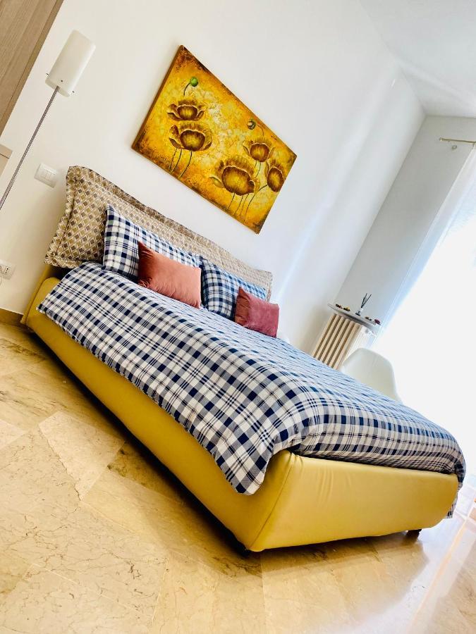 Suite Gaia Bari Exterior photo