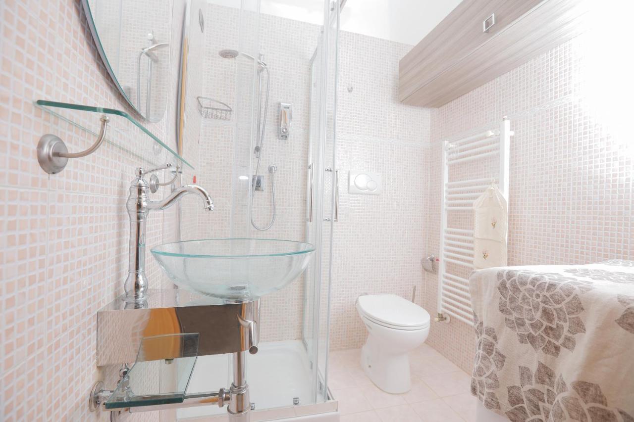 Suite Gaia Bari Exterior photo